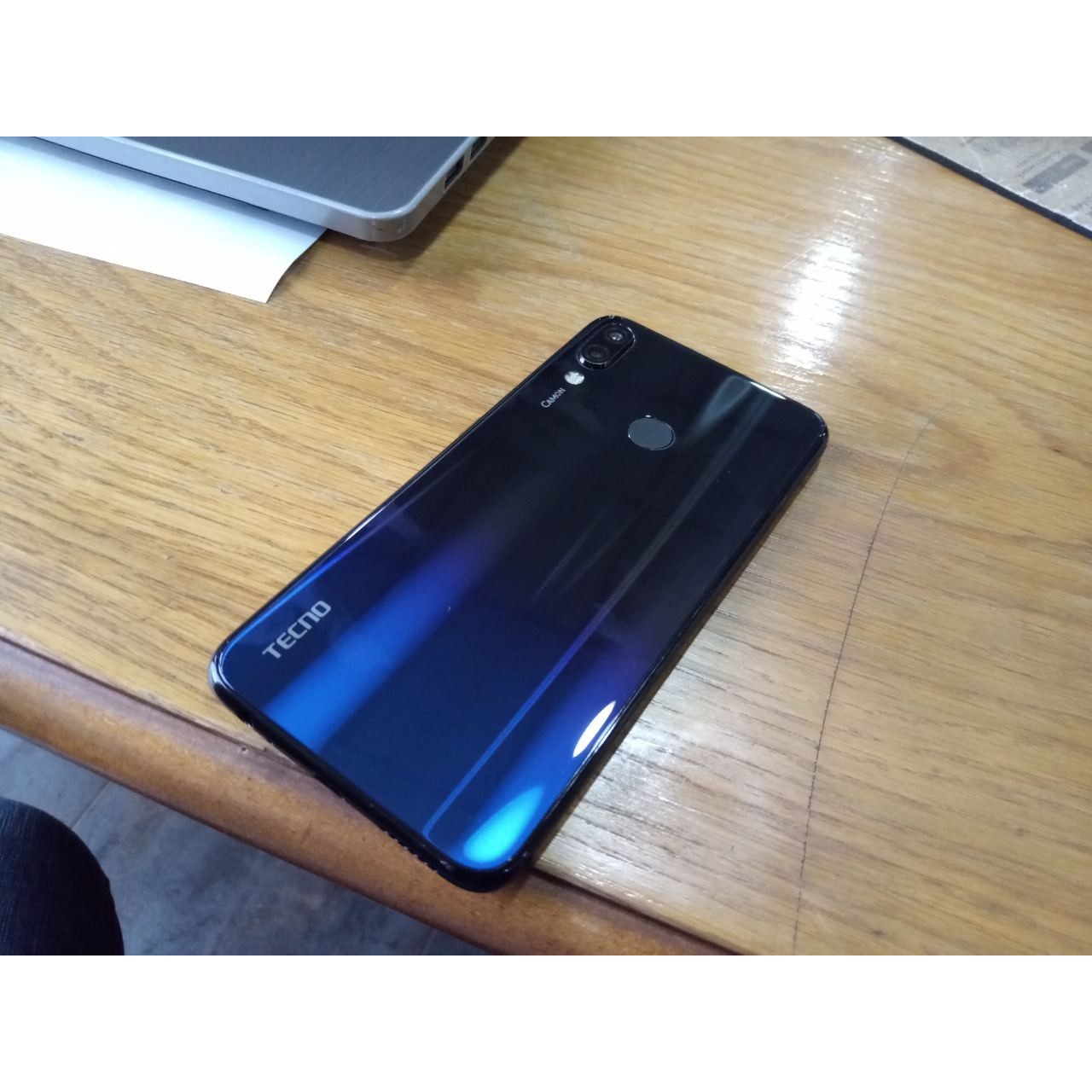 Мобильный телефон Tecno Camon 11 (синий)