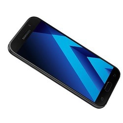 Мобильный телефон Samsung Galaxy A5 2017 (белый)