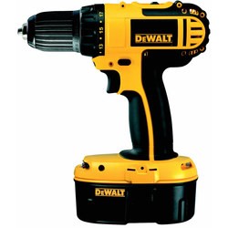 Дрели и шуруповерты DeWALT DC721KA