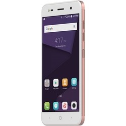 Мобильный телефон ZTE Blade V8 Mini (золотистый)