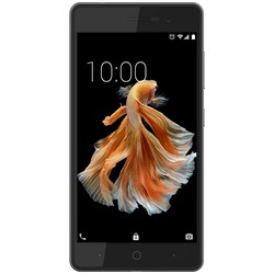 Мобильный телефон ZTE Blade A520 (черный)