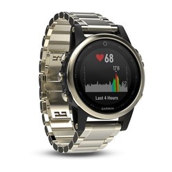 Носимый гаджет Garmin Fenix 5S Sapphire (золотистый)