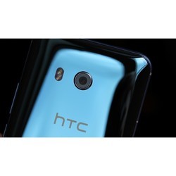 Мобильный телефон HTC U11 128GB (серебристый)