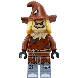 Конструктор Lego Scarecrow Fearful Face-off 70913