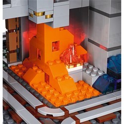 Конструктор Lego The Mountain Cave 21137