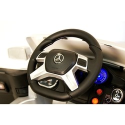 Детский электромобиль RiverToys Mercedes-Benz ML350 (бордовый)