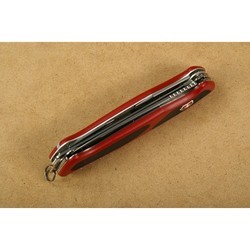 Нож / мультитул Victorinox RangerGrip 55