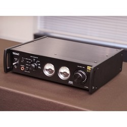 Усилитель Teac AI-503 (черный)