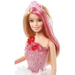 Кукла Barbie Dreamtopia Sweetville Princess DYX28