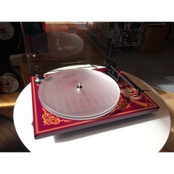 Проигрыватель винила Pro-Ject George Harrison Recordplayer