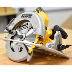 Пила DeWALT DCS570N