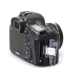 Фотоаппарат Canon EOS 5D Mark III kit 17-40