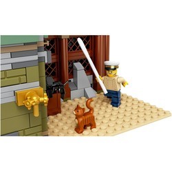 Конструктор Lego Old Fishing Store 21310