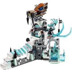 Конструктор Lego Sir Fangars Ice Fortress 70147