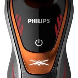 Электробритва Philips Star Wars SW 6700