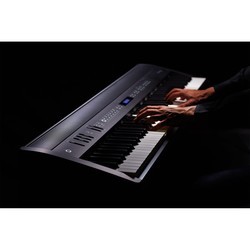 Цифровое пианино Roland FP-60