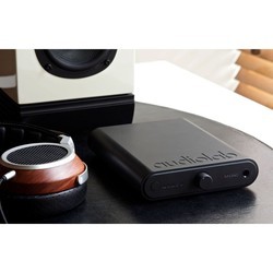 ЦАП Audiolab M-DAC mini