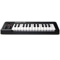 MIDI клавиатура Alesis Q25
