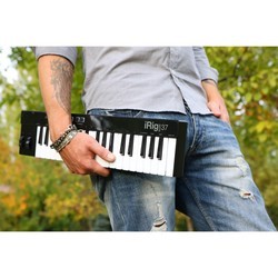 MIDI клавиатура IK Multimedia iRig Keys 37