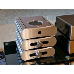 Усилитель Gato Audio DPA-4004 (коричневый)