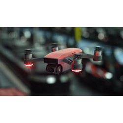 Квадрокоптер (дрон) DJI Spark Fly More Combo (желтый)