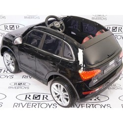 Детский электромобиль RiverToys Audi Q5 (черный)