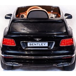 Детский электромобиль RiverToys Bentley Bentayga (белый)