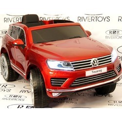Детский электромобиль RiverToys Volkswagen Touareg (бордовый)