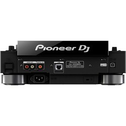 CD-проигрыватель Pioneer CDJ-2000NXS2