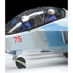 Сборная модель Zvezda Trainer Aircraft YAK-130 (1:72)