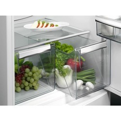 Встраиваемый холодильник AEG SCB 61821 LS