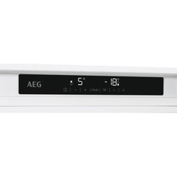 Встраиваемый холодильник AEG SCE 81826 TS