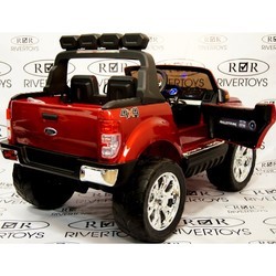 Детский электромобиль RiverToys New Ford Ranger (синий)