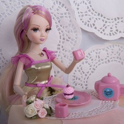 Кукла Sonya Rose Party Tea R4332N