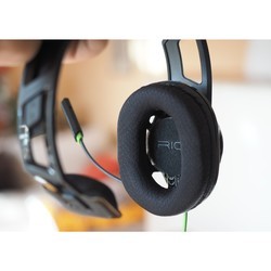 Наушники Plantronics RIG 100HX