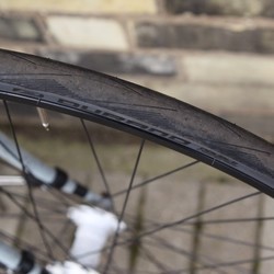 Велопокрышка Schwalbe Durano DD RaceGuard Wired 700x28C