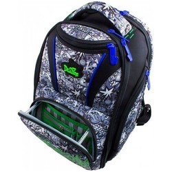 Школьный рюкзак (ранец) DeLune 8-107
