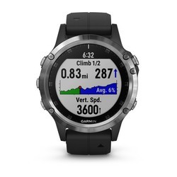 Носимый гаджет Garmin Fenix 5 Plus (серебристый)