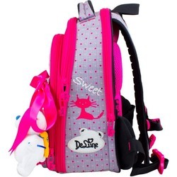 Школьный рюкзак (ранец) DeLune 9-121