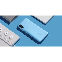 Мобильный телефон Xiaomi Mi A2 Lite 32GB/4GB (золотистый)