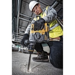 Перфоратор DeWALT DCH274N