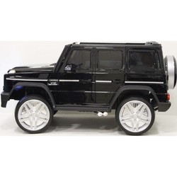 Детский электромобиль RiverToys Mercedes-Benz G65 AMG 4WD (серебристый)