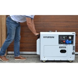 Электрогенератор Hyundai DHY6000SE-3