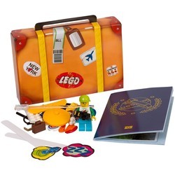Конструктор Lego Travel Building Suitcase 5004932