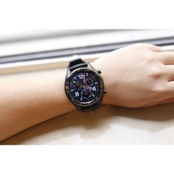 Носимый гаджет Huawei Watch GT (серый)