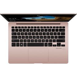 Ноутбук Asus ZenBook 13 UX331UAL (UX331UAL-EG058R)