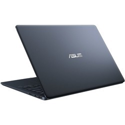 Ноутбук Asus ZenBook 13 UX331UAL (UX331UAL-EG058R)