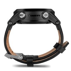 Носимый гаджет Garmin D2 Pilot