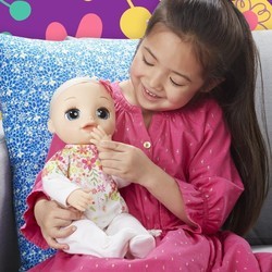 Кукла Hasbro Real As Can Be Baby E2352