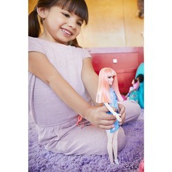 Кукла Barbie Fashionistas DYY90